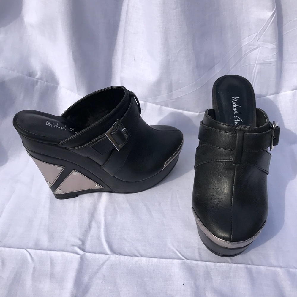 SALE! Black wedge 006